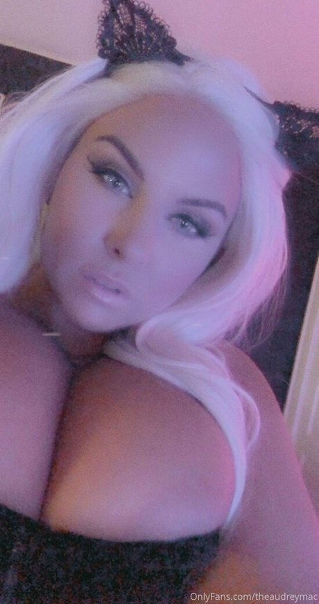 theaudreymac heiße galerie