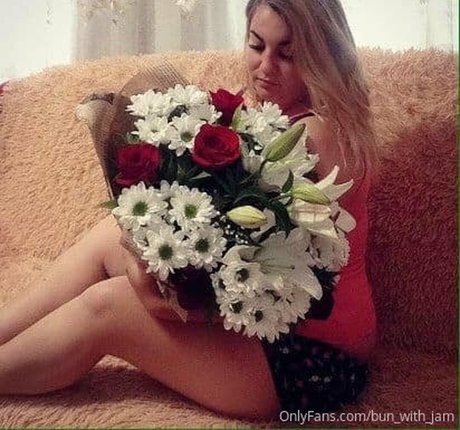 bun with jam hübsche heiße archiv