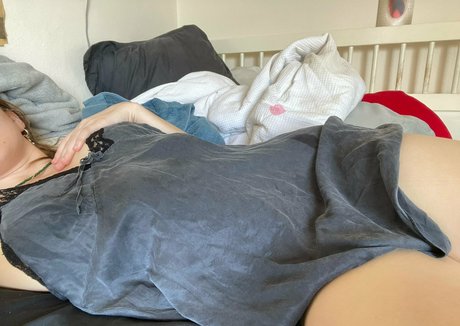 room1204 pornostar nackt bilder