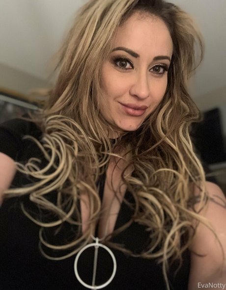 evabnotty freie nackte bild