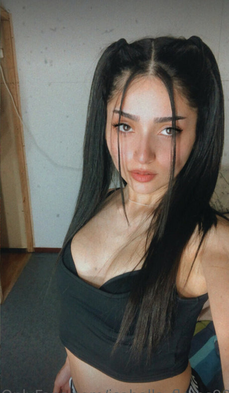 Isabella flores98 schöne nackt bild