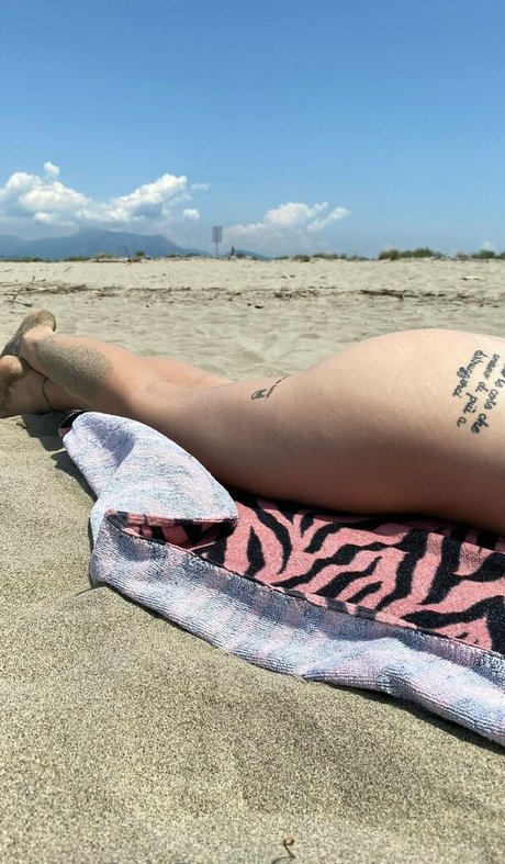 misscorna perfekte nackt foto