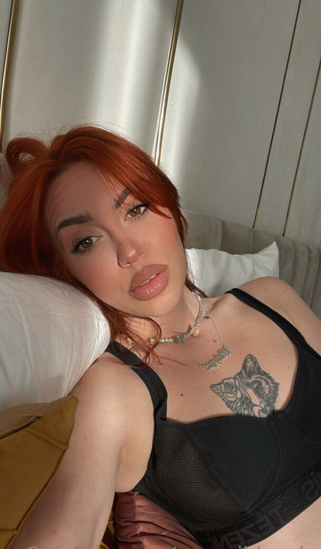 saraawildee schöne nette foto