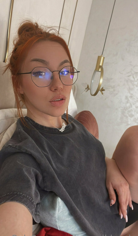 saraawildee pornostar exklusive bild