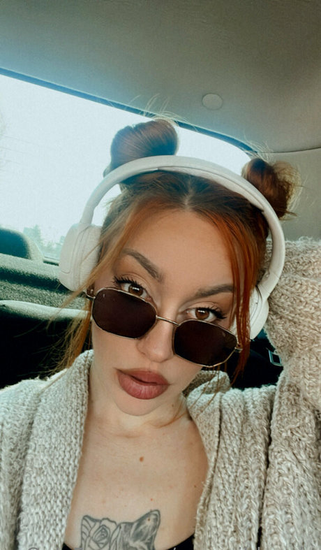 saraawildee freie nackt archiv