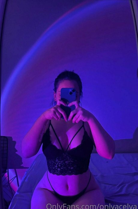 onlyacelya schöne nackten foto