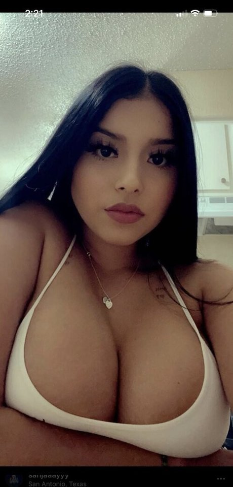 Sanjaaayyy model erotische galerien