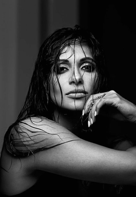 Sangita Patel erwachsene schöne bild