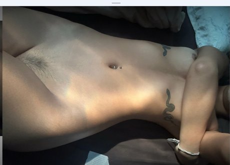 Yoke Onipa pornostar top bilder