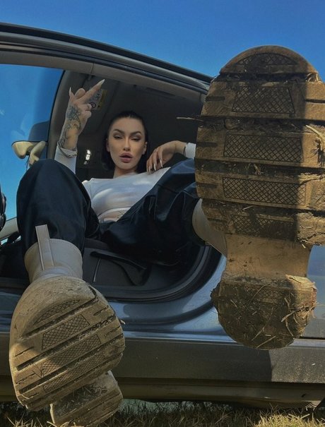 LaReinaMalvadaa kunst hd archiv