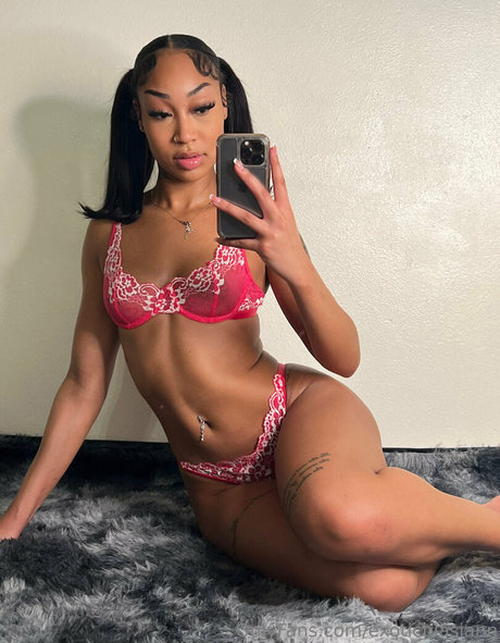 exoticblasiann schauspielerin sexy bilder