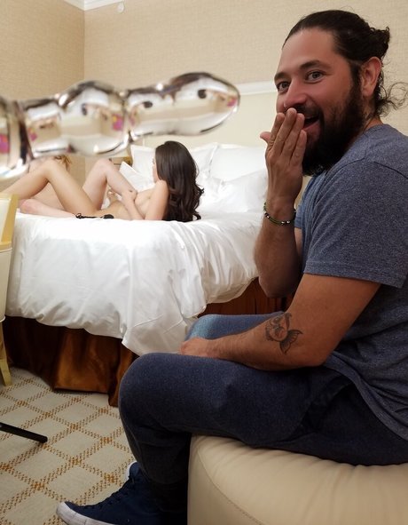 mialelanixxx schauspielerin schöne galerien