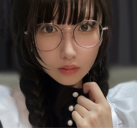 Karazu karazu erwachsene hübsche galerien