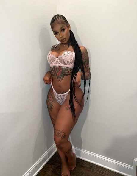 iampree nackten pornostar bild