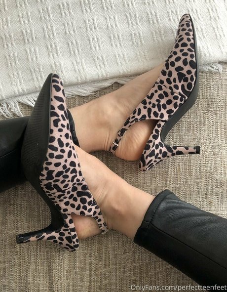 perfectteenfeet top bild