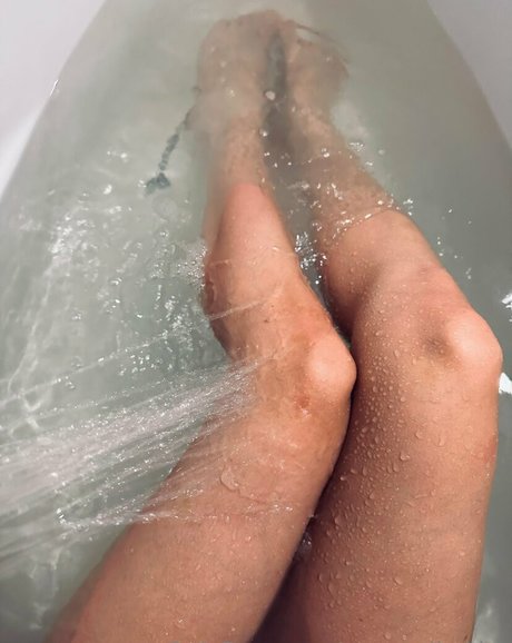 sweetnikakiss freie akt bild