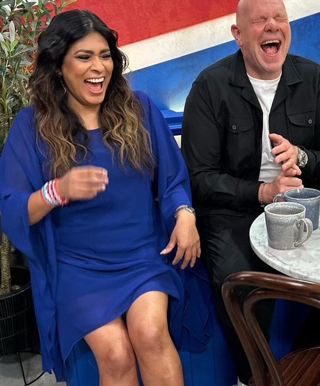 weibliche dominanz nur fans heiße nacktheit bilder