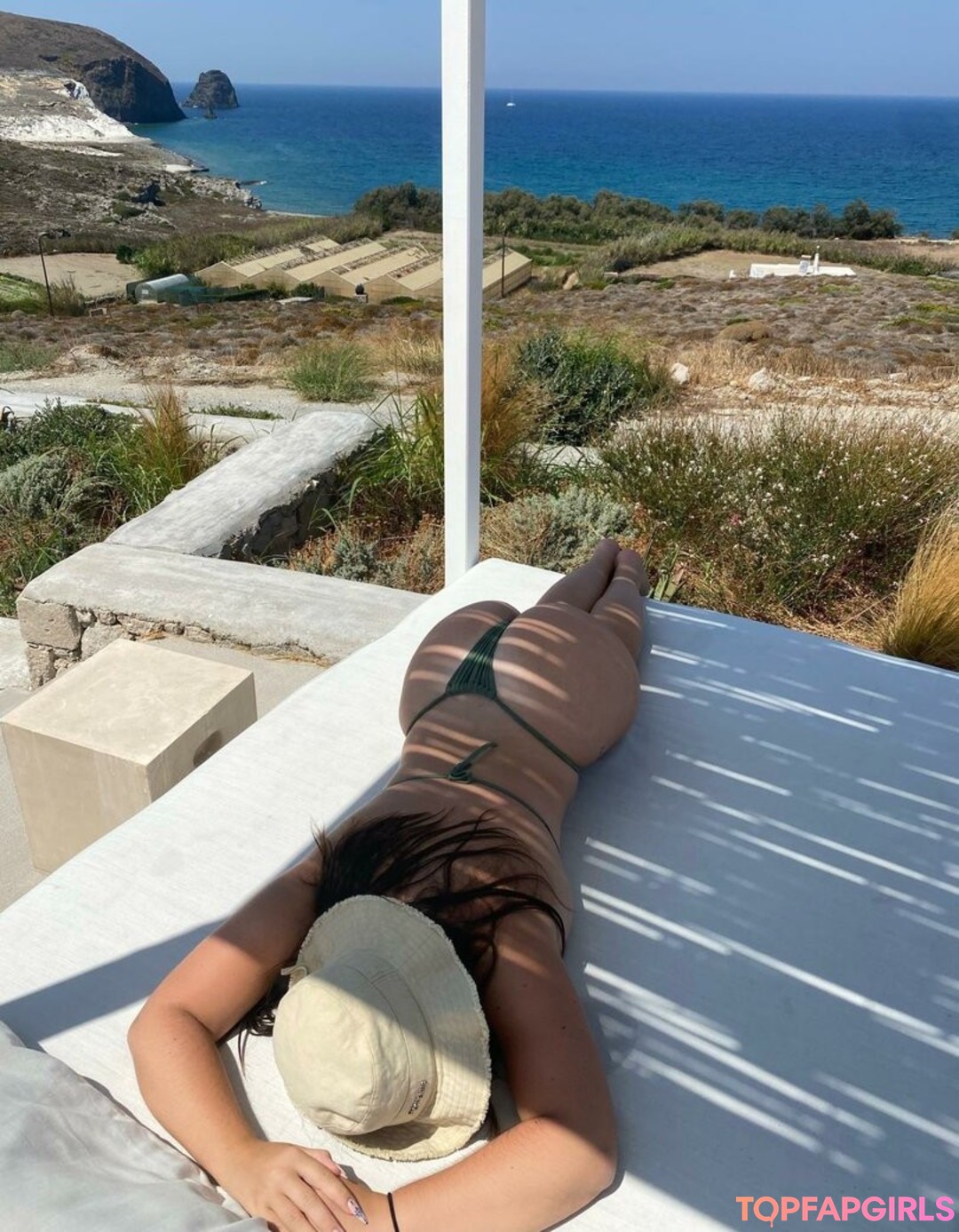 Badgalantii erwachsene nackt foto