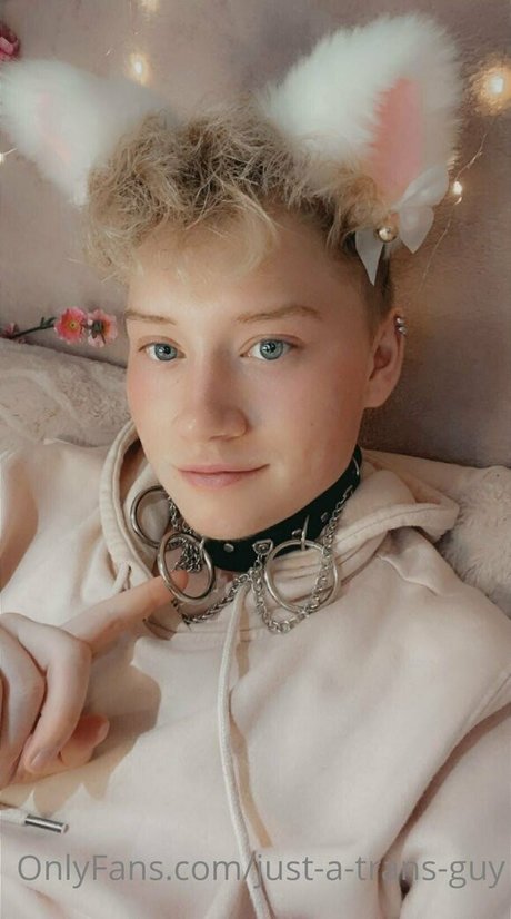 just a trans guy model exklusive bild