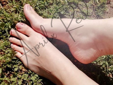 aprilxredfree nackt pornografische galerie