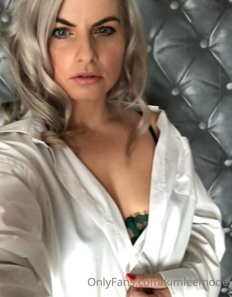 playfulhousewife nackt schöne fotos