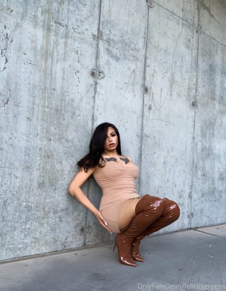 riesenschwanz shemale onlyfans nackt kostenlose fotos