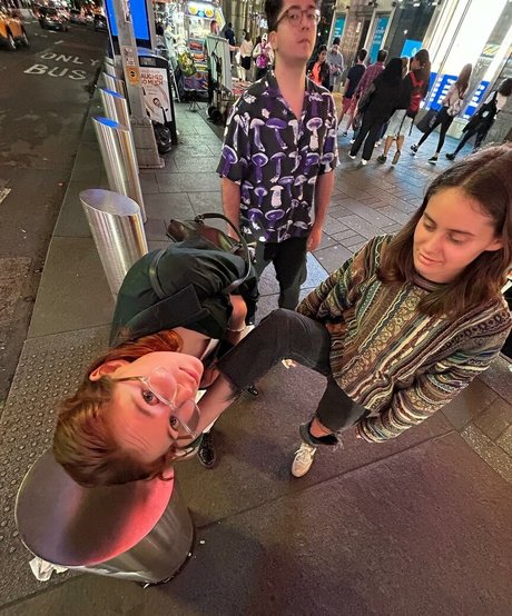 Mina Sundwall heiße galerie