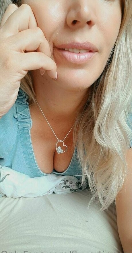 flyvertinnen nackt nette bild