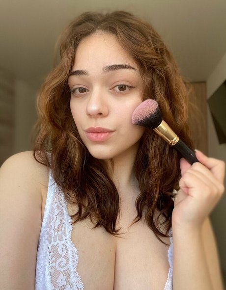 katy cute nacktheit schöne bild