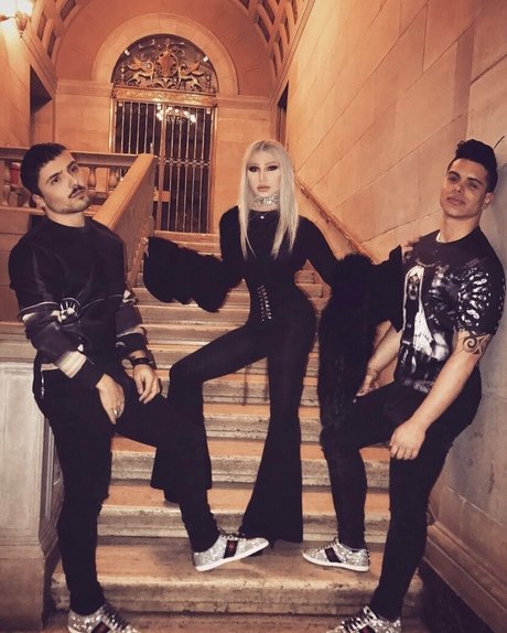 luvluvuxuluvluv schauspielerin schöne bilder