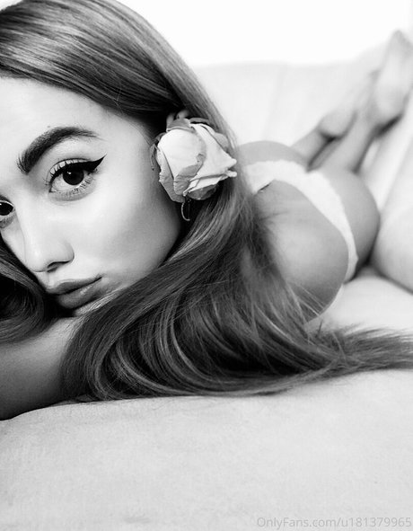 nancyyyyy pornostar hübsche bild