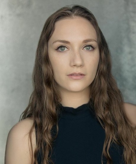 Anna Demetriou porno kunst foto