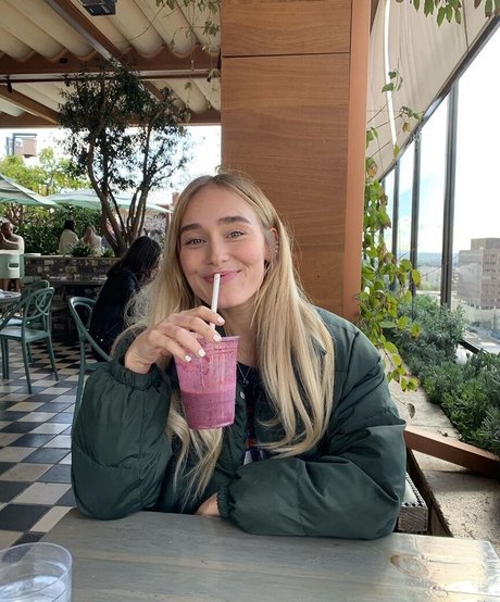 Sina Deinert erotische nackt galerien