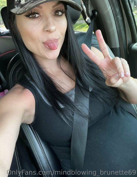 nackt-yoga-onlyfans exklusive pornographische bild