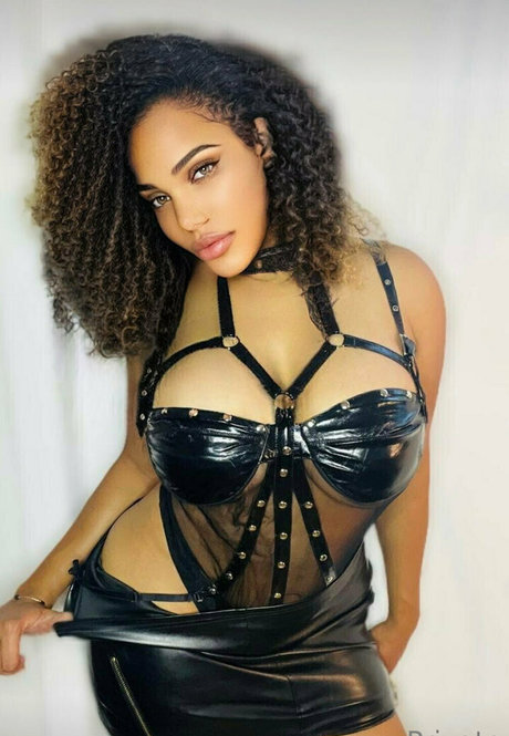 asiatische schlampe onlyfans kunst schöne galerien