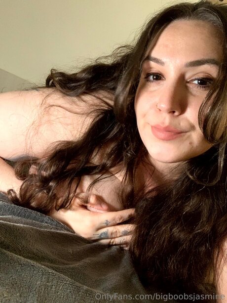 bigboobsjasmine hübsche akt galerie