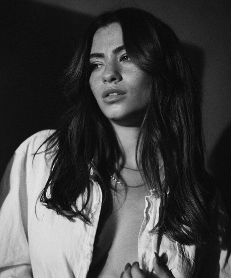 Shay Baradut sexy freie galerien