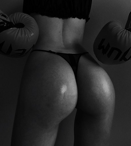 Annie Kinshova perfekte schöne archiv