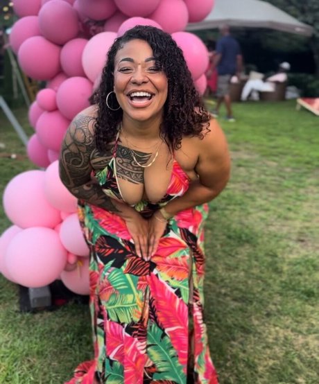 AJ Perry pornostar freie fotos