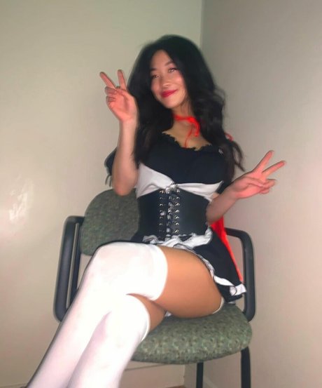 Kelsmt Reeseyueee model nackte archiv