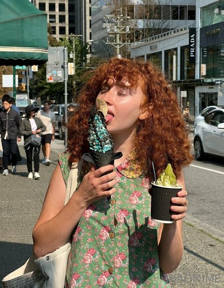 naomime pornostar schöne galerien