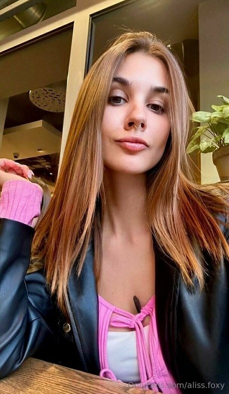aliss foxy erotische kostenlose foto