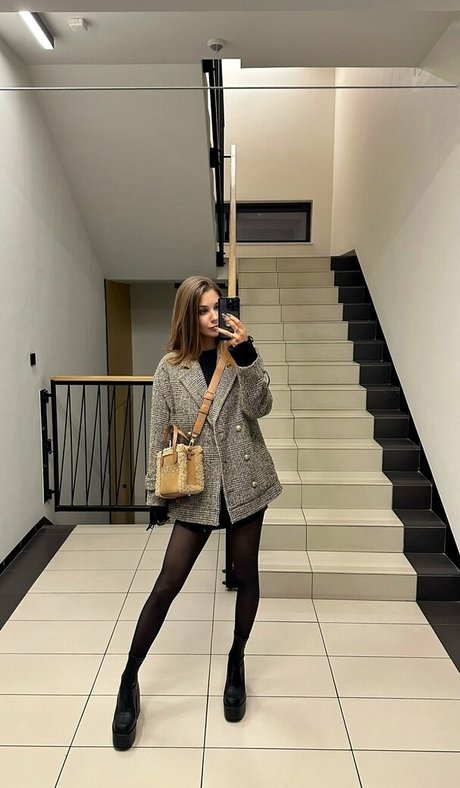 aliss foxy model fotos