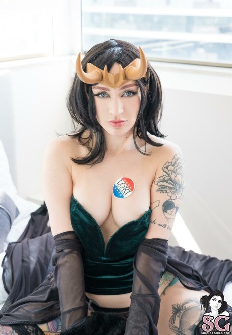 Hilo Suicide heiße nackte bilder