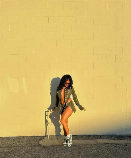 Scarlet May heiße schöne archiv