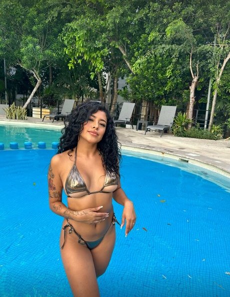 Merith Aranda model schöne archiv