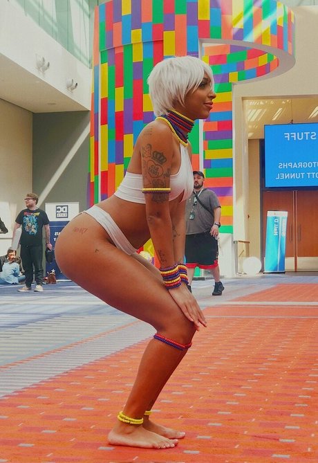 Juliet Cascaii porno schöne foto