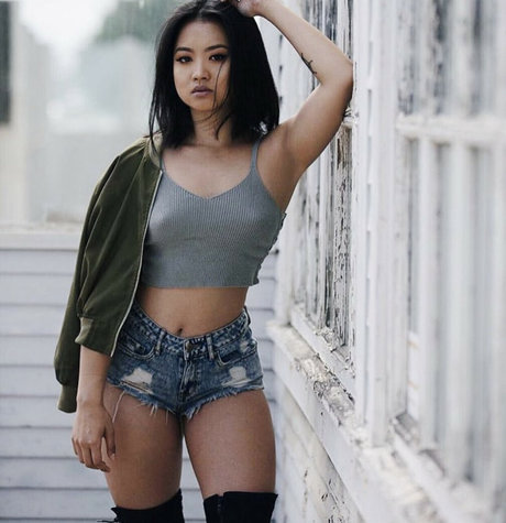 Twaydabae schauspielerin nette bild