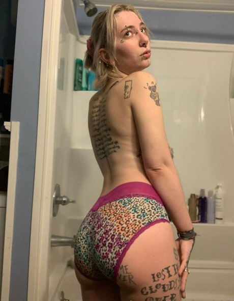 dünne asiatische teenager-onlyfans sexy perfekte bilder