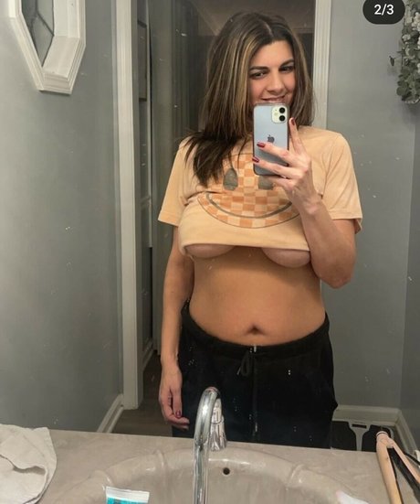 Brown Eyed Girl221 model nette bild